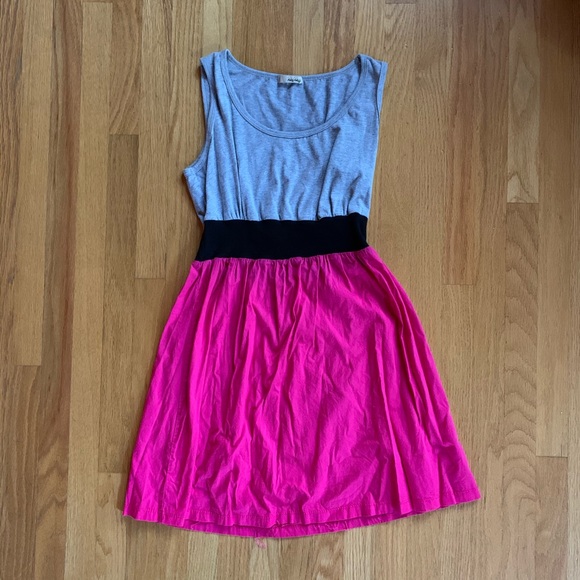 Gray, black and pink BeBop dress - Picture 2 of 4